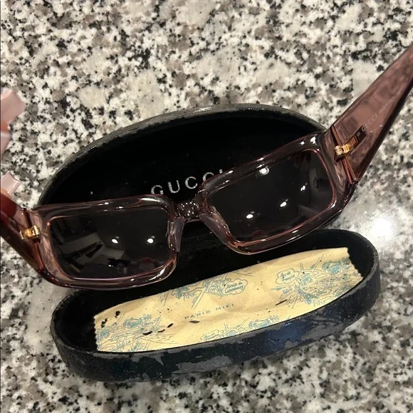 Authentic vintage Y2K Gucci Women's Sunglasses in Rich Brown - Picture 6 of 9